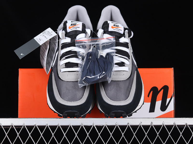 NIKE LD WAFFLE X SACAI BLACK BV0073-001