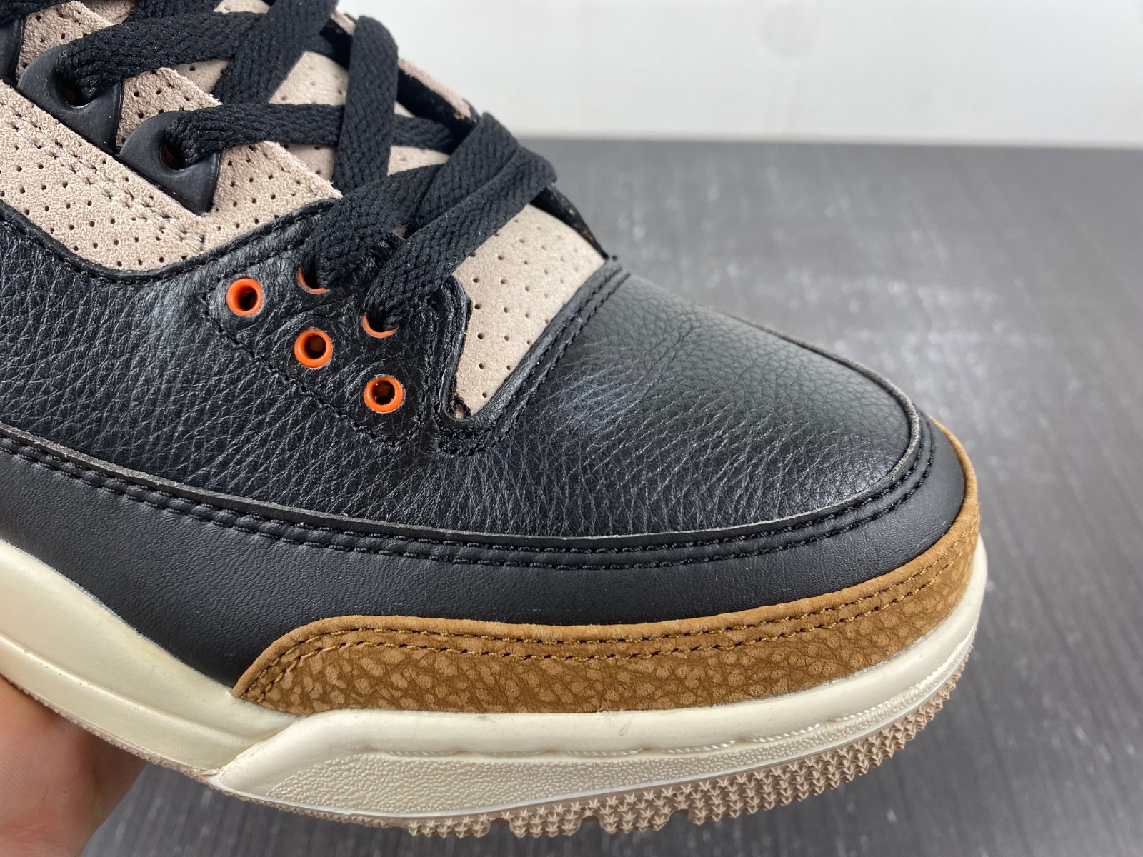 AIR JORDAN 3 “DESERT ELEPHANT” CT8532-008