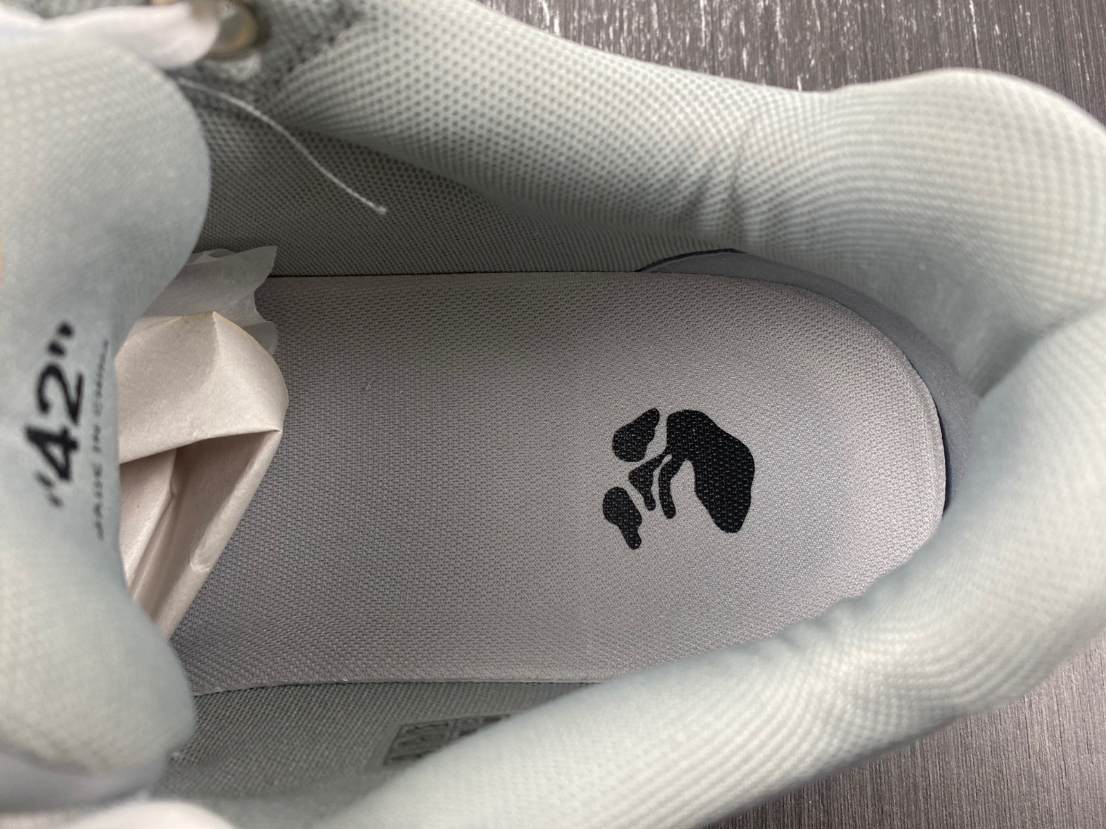 Off-White c/o Virgil Abloh