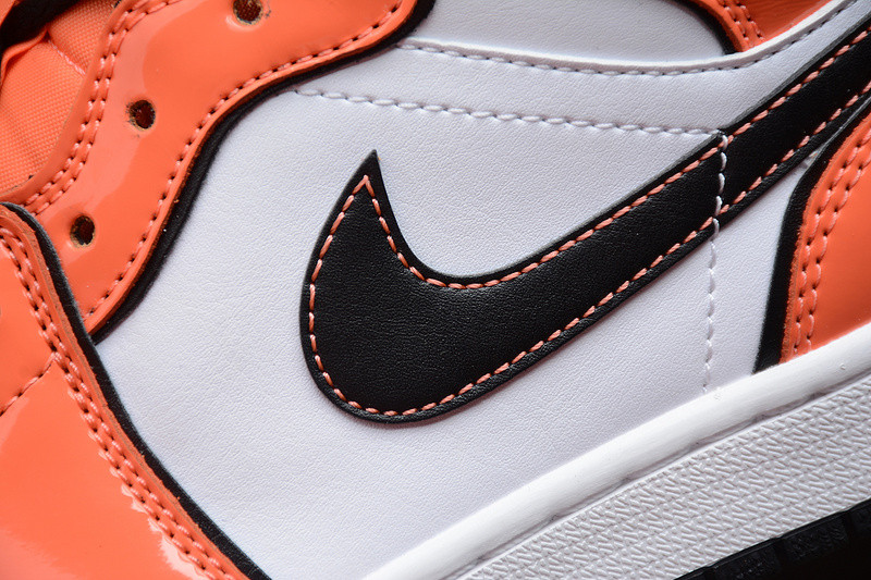 Air Jordan 1 Mid “Turf Orange” DD6834-802