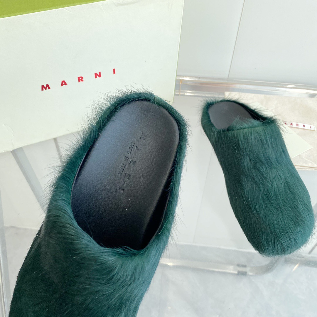 MARNI Green Fussbett Sabot Loafers