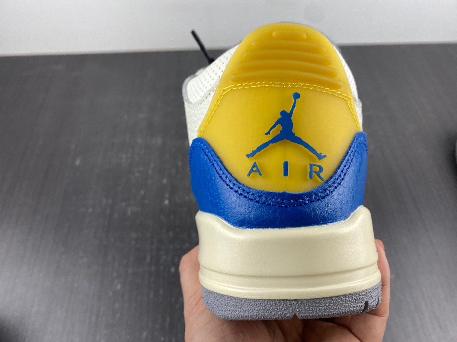 Jordan 3 Retro 398514-145