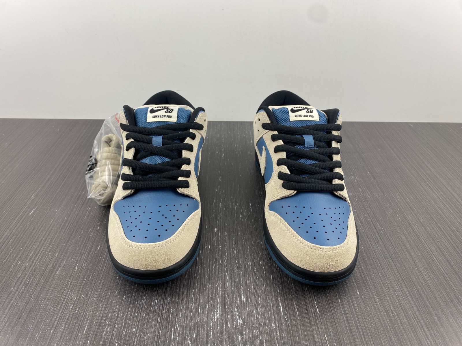 Nike SB Dunk Low Light Cream Thunderstorm BQ6817-200