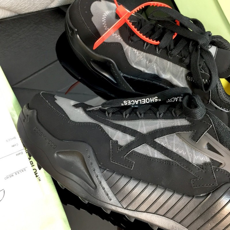 OW C/O ODSY-1000 SPORTS SHOES