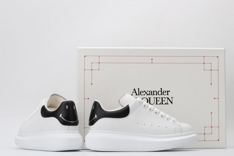 ALEXANDER MCQUEEN SNEAKER