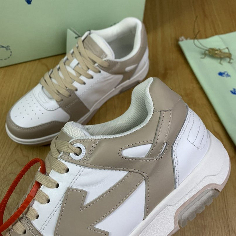 Off-White c/o Virgil Abloh