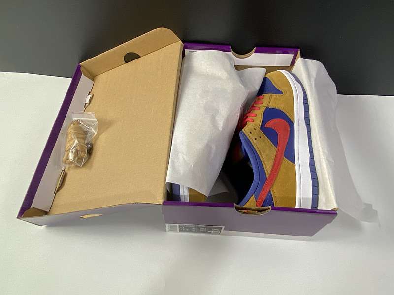 NIKE SB DUNK LOW REVERSE PAPA BEAR BQ6817-700