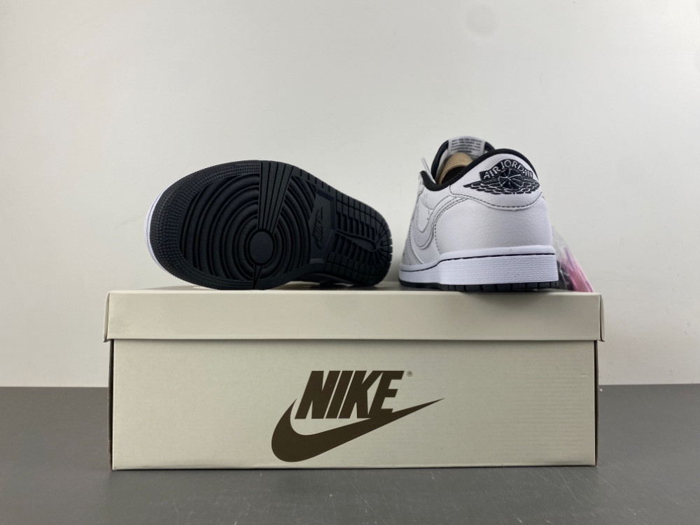 Travis Scott x AJ 1 Low Black White Phantom XZ6868 002