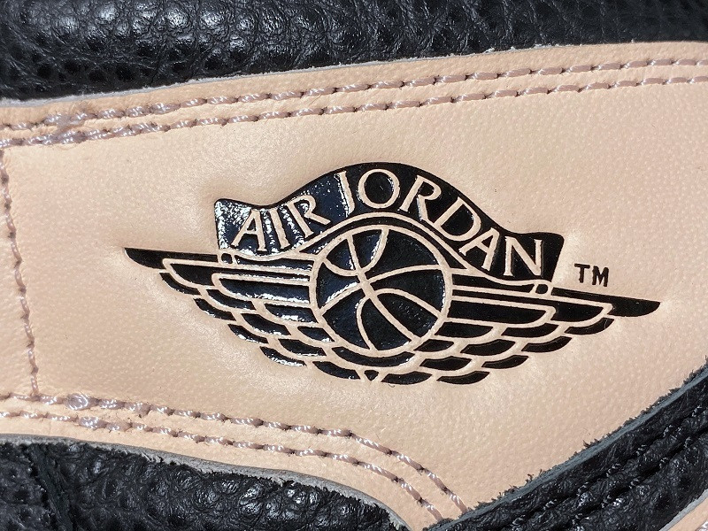 Air Jordan 1 “CRIMSON TINT” 555088-081