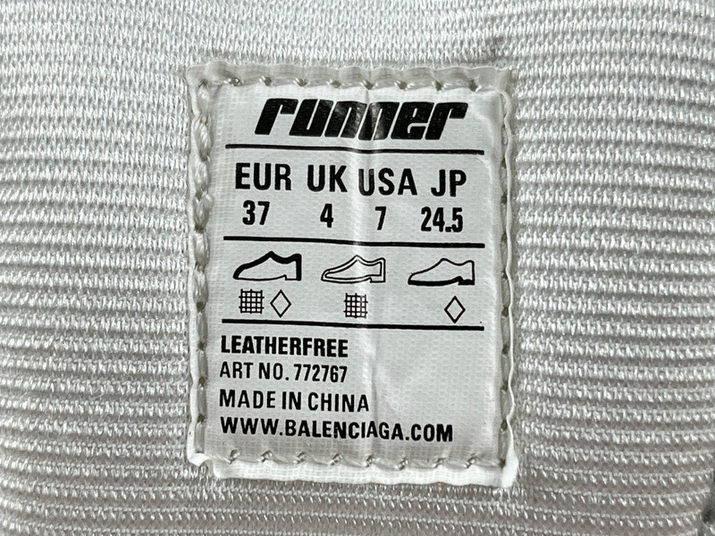 Ba*len*cia*ga runner 772767 w3rny 0361 (it’s not the same as the previous one!)