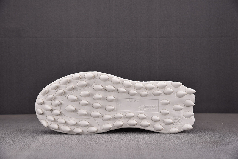 OW C/O ODSY-1000 SPORTS SHOES