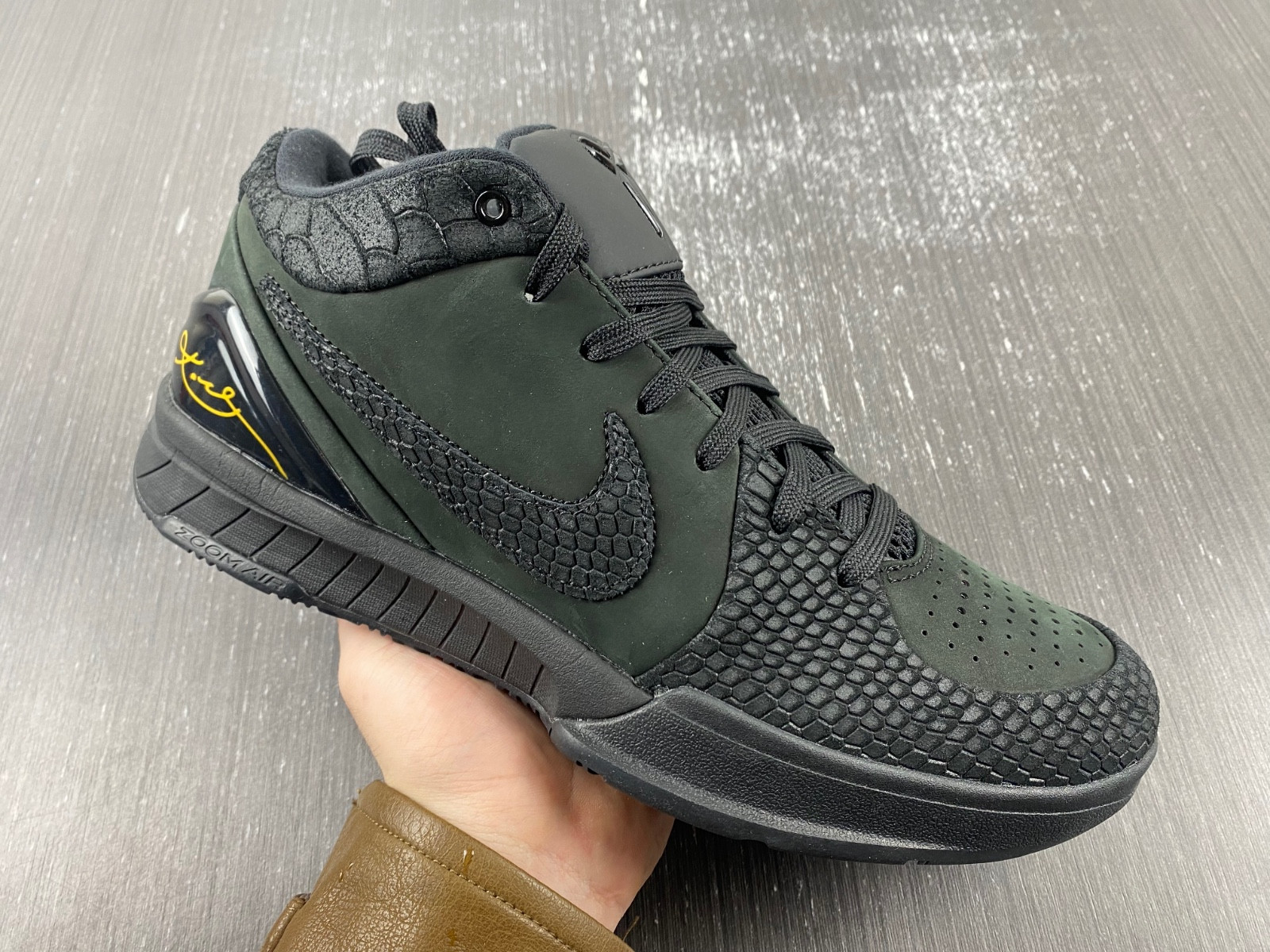 Nike Kobe 4 Protro Gift of Mamba Men