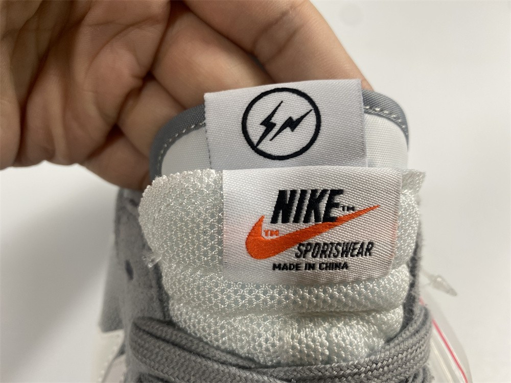 FRAGMENT X SACAI X NIKE LDV WAFFLE “GREY / WHITE” DH2684-001