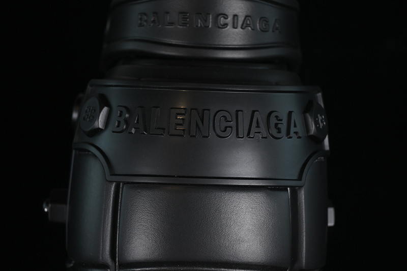 Ba*len*cia*ga slides