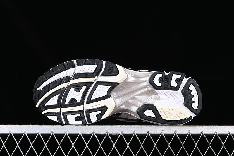 As*ic*s gel-kayano 14 "cream black" 1201a019-108