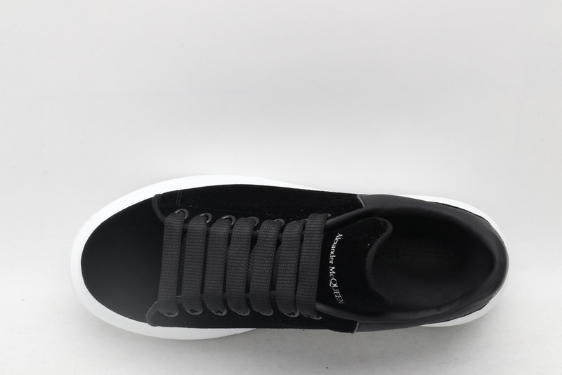 ALEXANDER MCQUEEN SNEAKER
