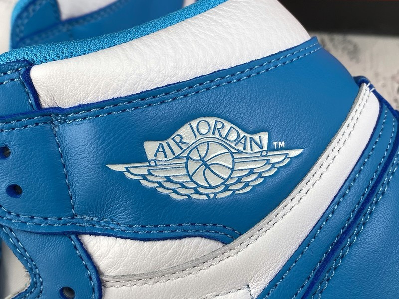 Air Jordan 1 Retro High OG “UNC” 555088-117