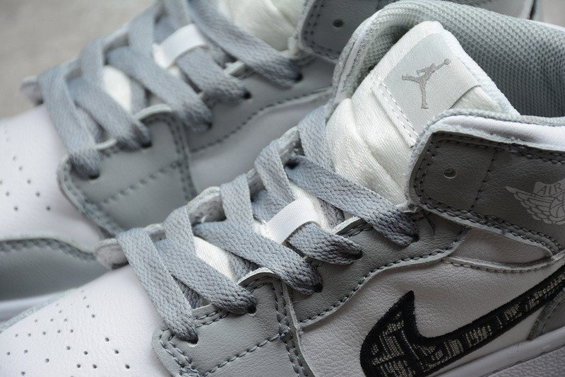 AIR JORDAN 1 MID GS 554724-092