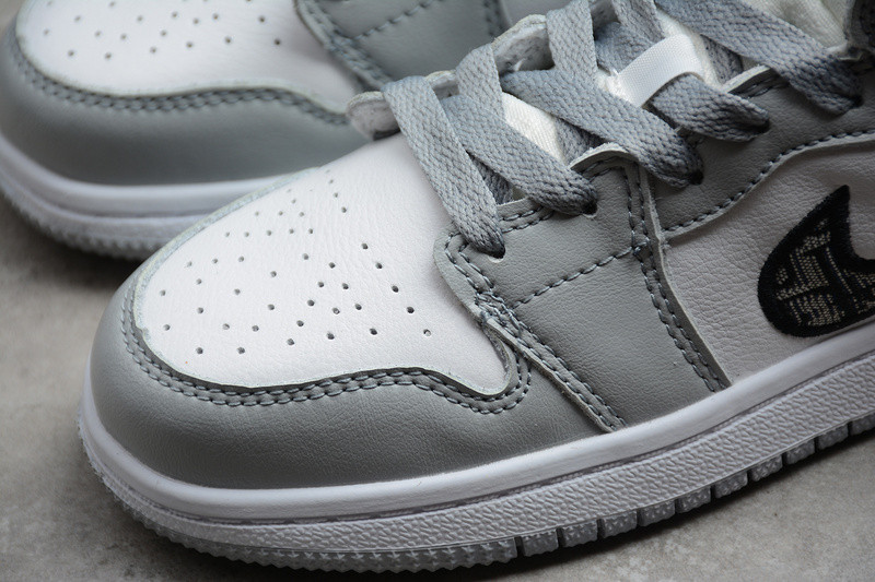 AIR JORDAN 1 MID GS 554724-092