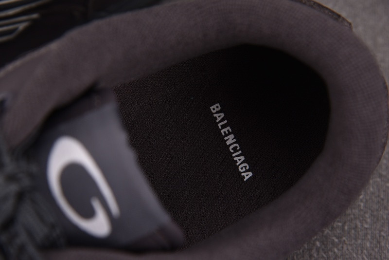 Balenciaga Hamptons Worn-Out