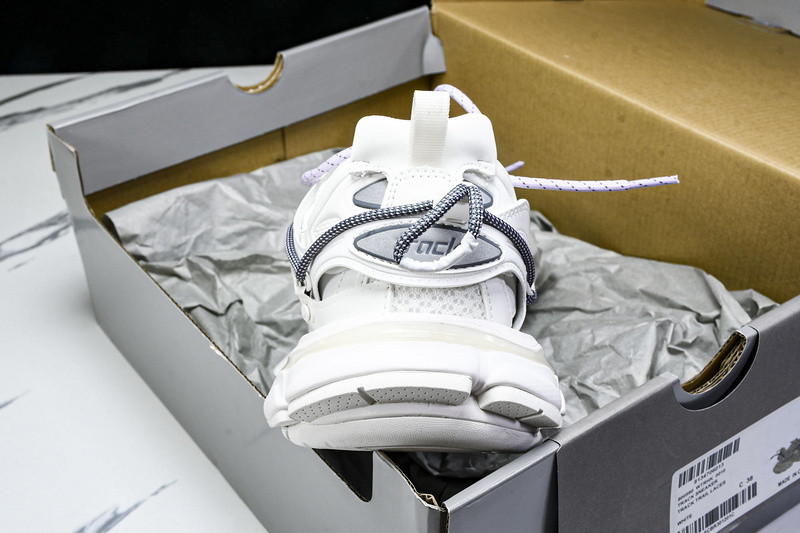 BALENCIAGA TRACK 800590 WTRHK 0010