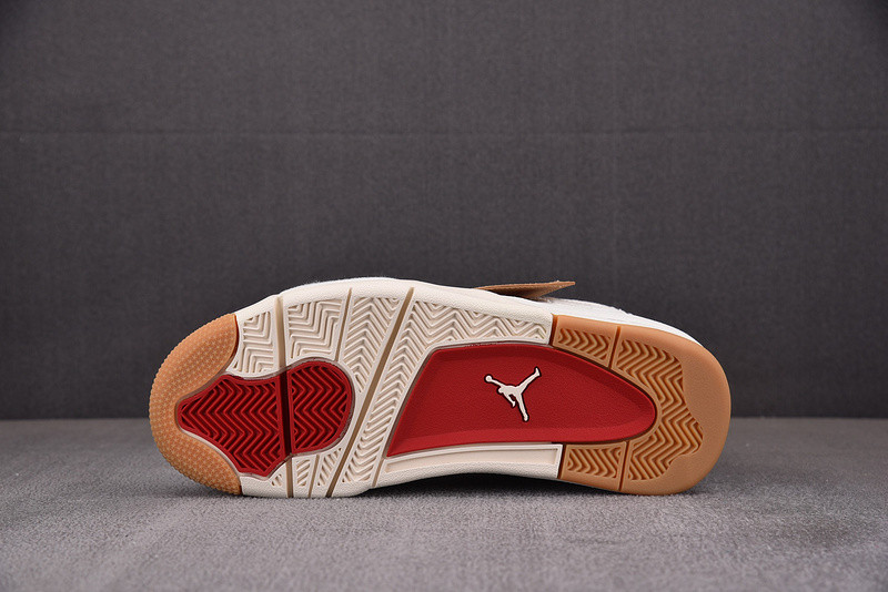JORDAN 4 RETRO LEVI