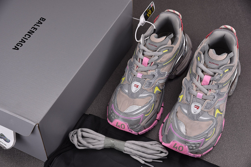 Balenciaga Runner 779064-W3RBXP-0213