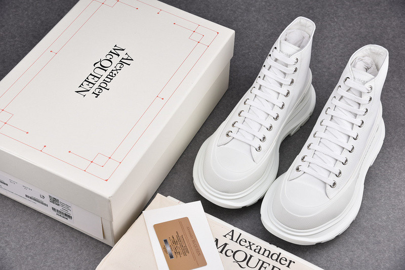 ALEXANDER MCQUEEN SNEAKER